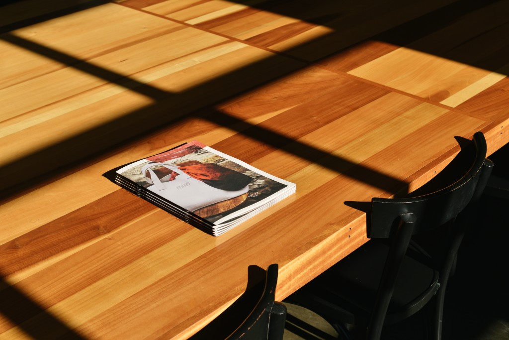 revista_sobre_mesa©m0851_unsplash