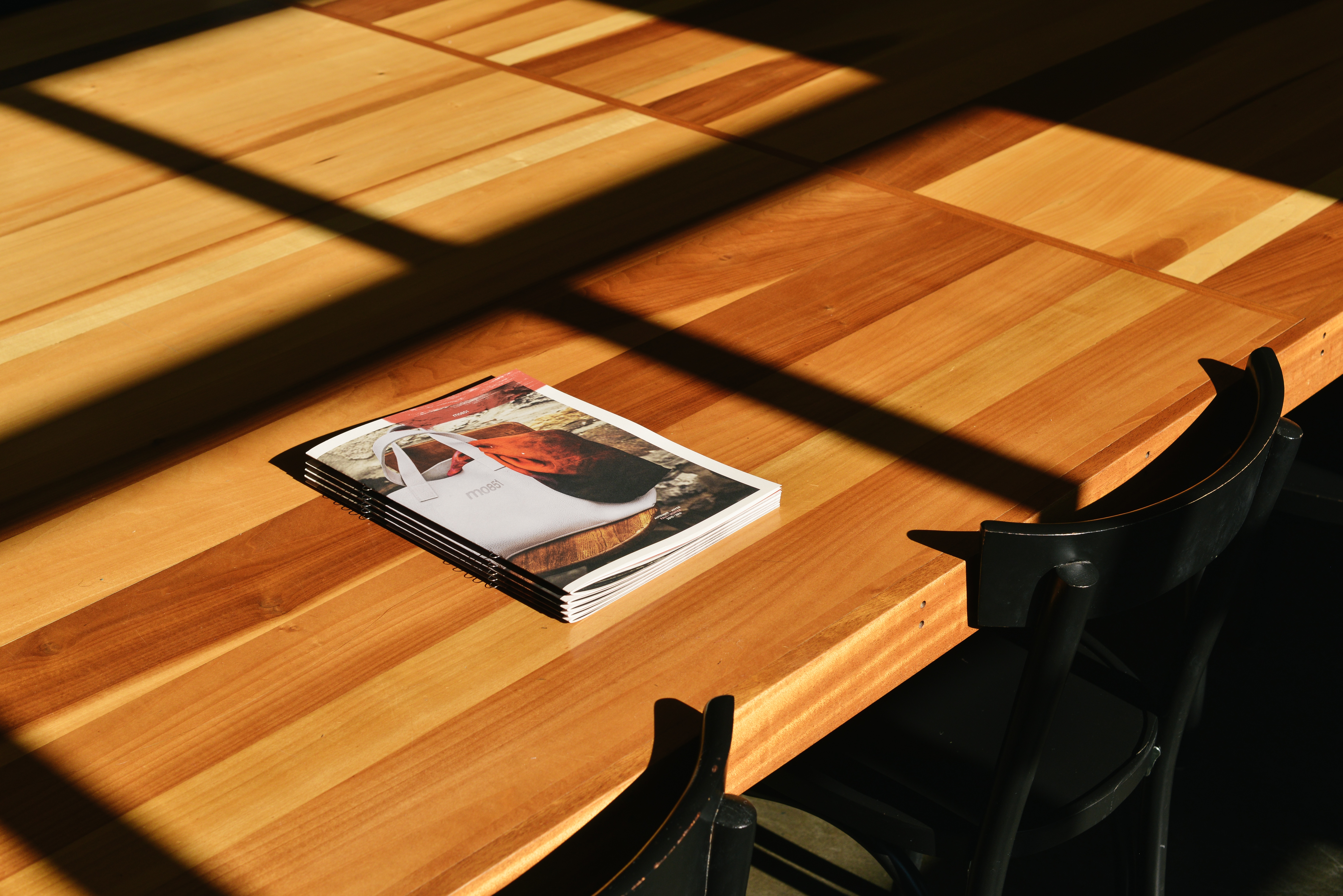 revista_sobre_mesa©m0851_unsplash