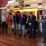El Real Casino Antiguo distingue con su insignia de oro y diamantes a los socios que cumplen 50 años en la institución