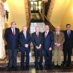 El Real Casino Antiguo distingue con su insignia de oro y diamantes a los socios que cumplen 50 años en la institución